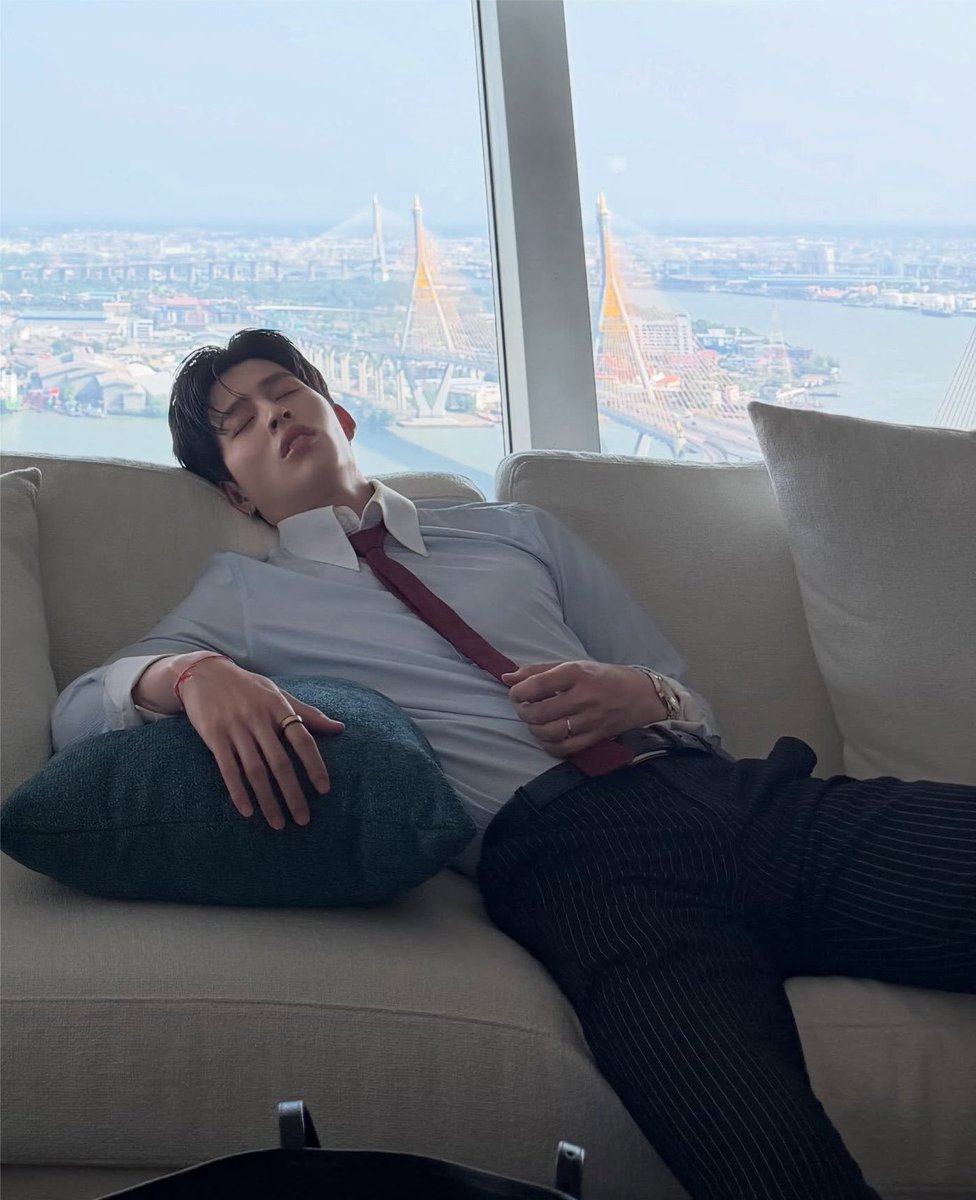 snowbluebu's tweet photo. ดูเบื้องหลังปอนด์แต่ละรูป ไออ้วมเอ้ยยยย🫳🏻🐶

#PeachandMeSerieFinalEP https://t.co/lZUYWKfCat