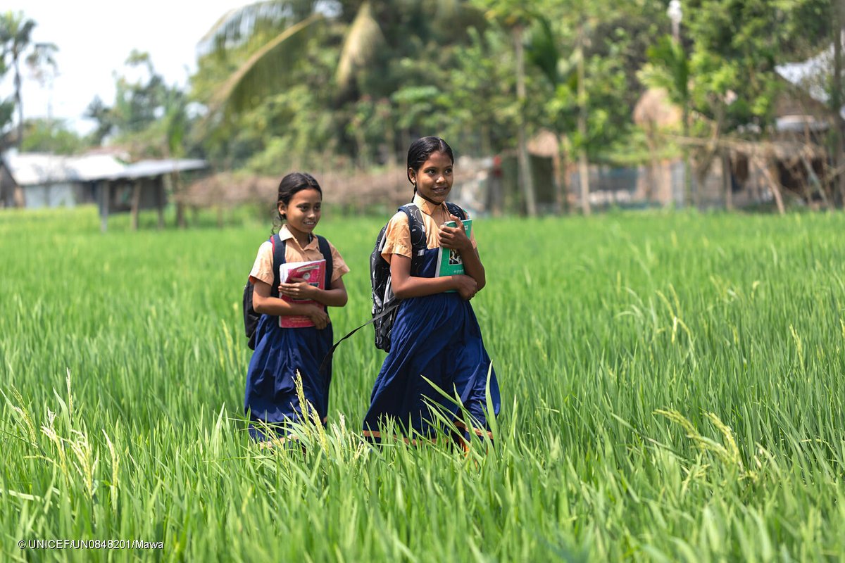 UNICEFBD's tweet photo. Supporting the education of our children means investing in the future of our society.
Let's extend the opportunity to every child to achieve their full potential. 🙌
#LetMeLearn https://t.co/BzvUkNFECC