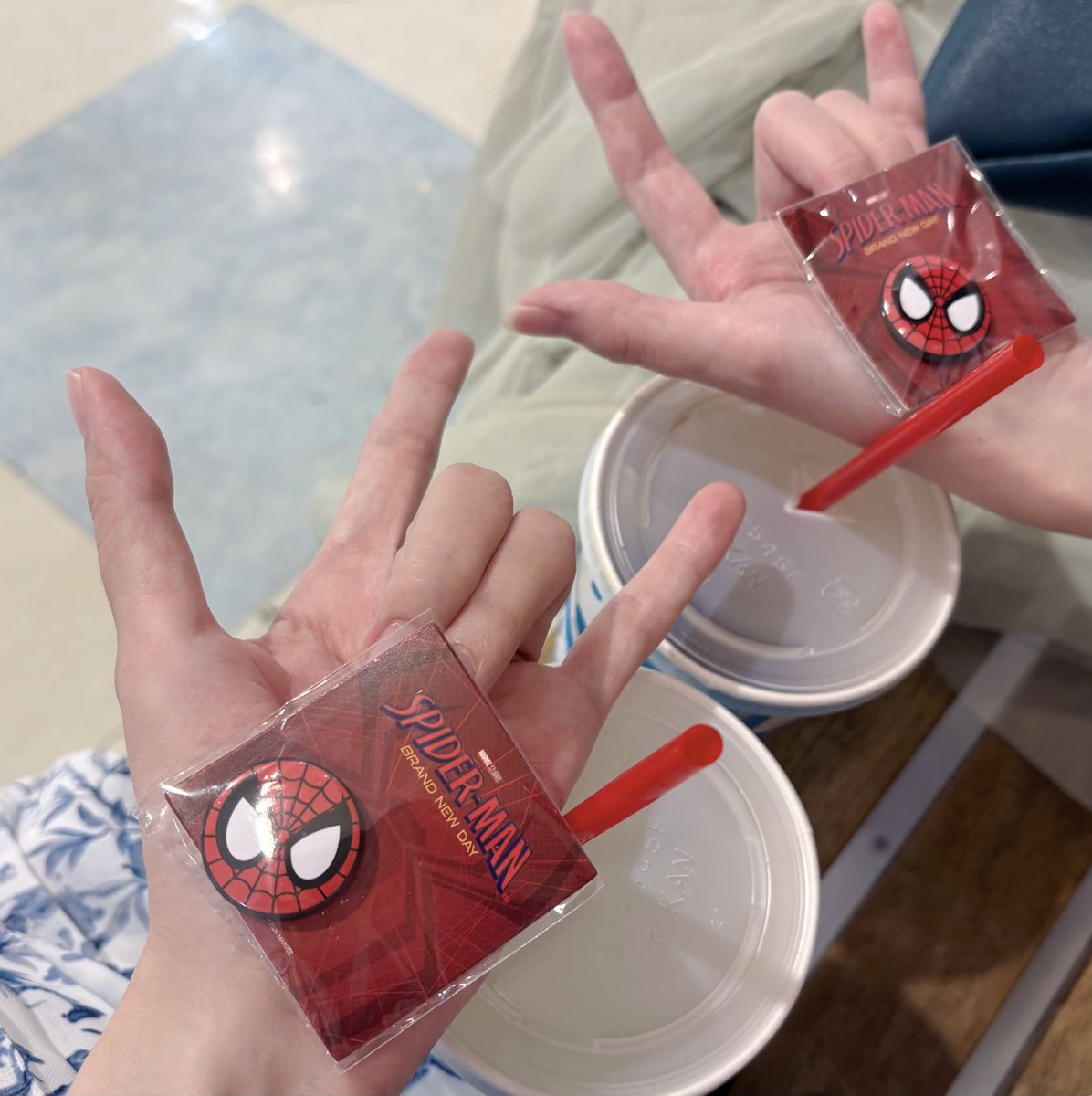 Saran_mp100's tweet photo. とむほのすぱいでぃがとっても好きで、全部劇場で観てて今回もめっちゃ良くて😭✨️どの軸もヒーローとしての迷いが出た時に『お前は何者だ』みたいな問いがあると思ってるんだけど、今作のアンサーのシーンが格好良過ぎて鳥肌😭ｳｵｫｰ❤️‍🔥 字幕おかわりしたい👀🎥 https://t.co/BoOCqQ7mX3