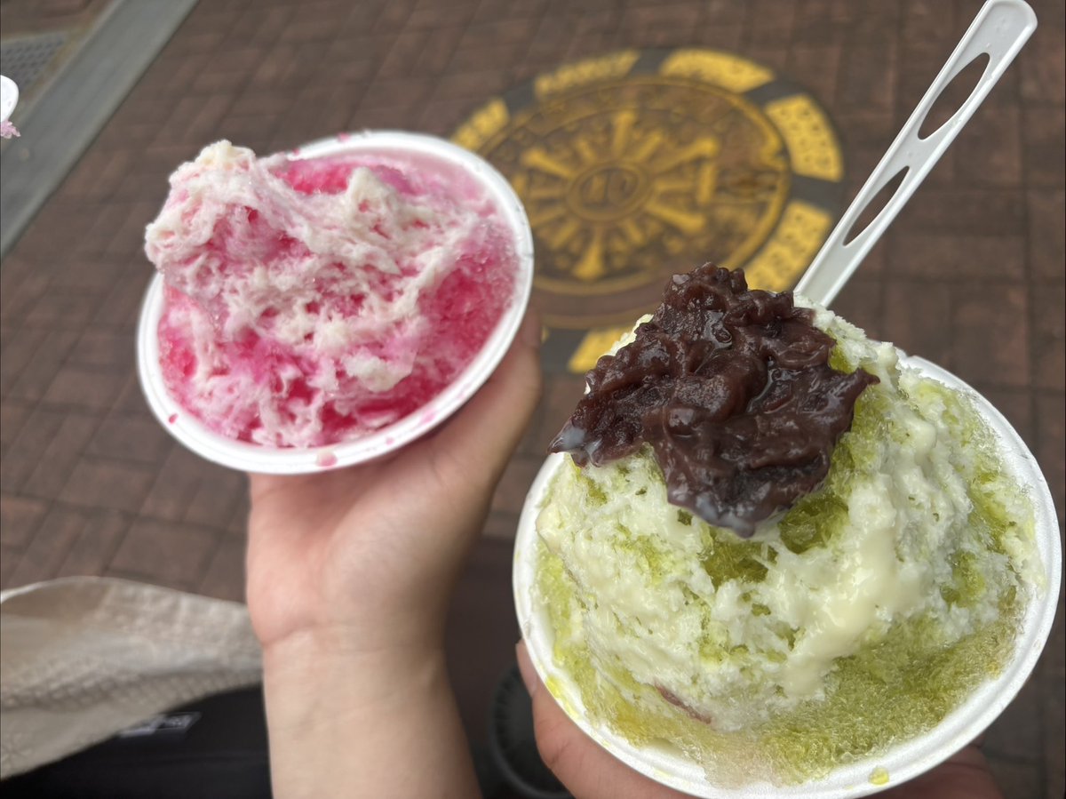 FilterYumyum's tweet photo. つくの商店街で沖縄そばとビール、そしてかき氷🍉

うまー https://t.co/rGtnxHK67x