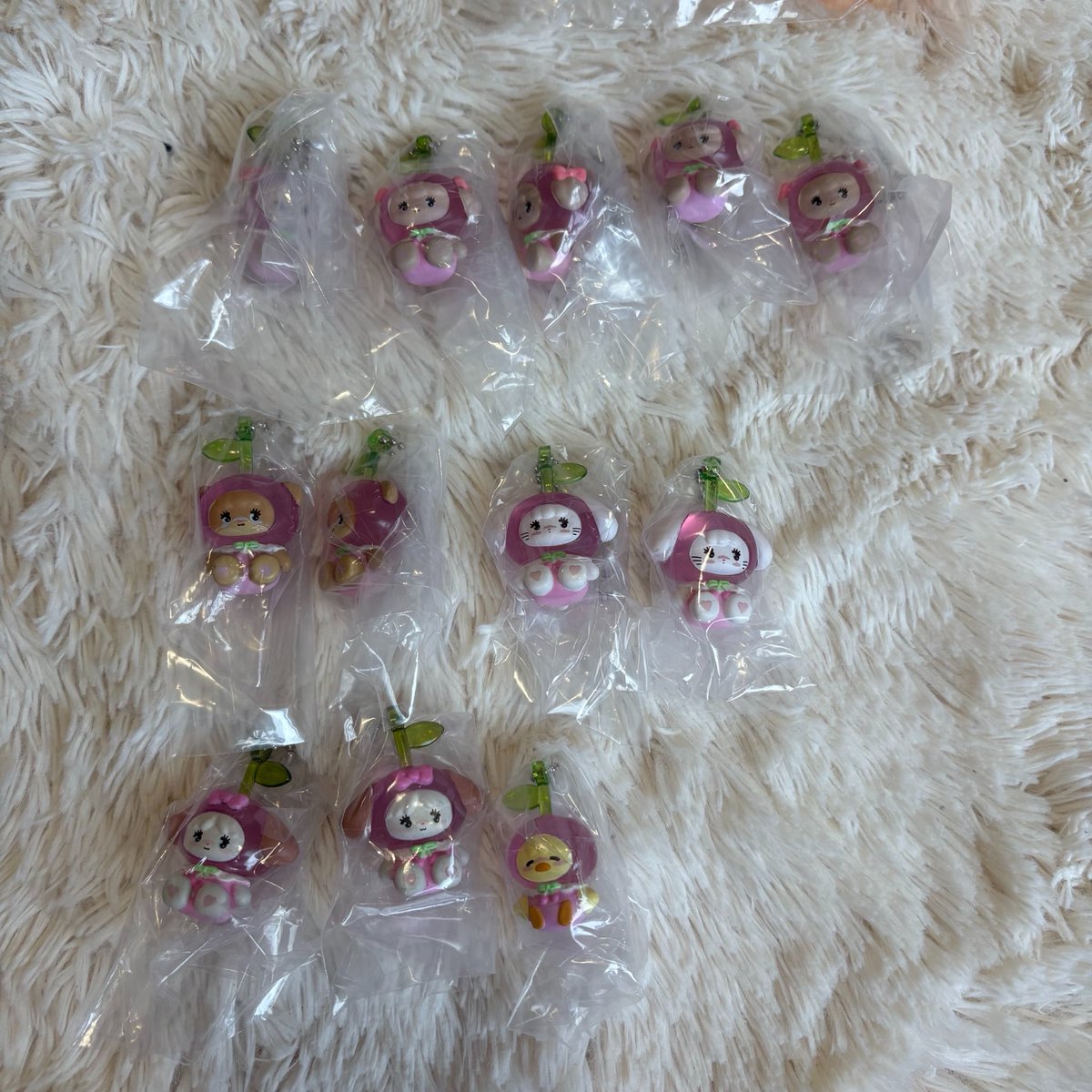 ___sihd82's tweet photo. ガチャガチャ めじるしアクセサリー 交換

求┆リプ欄参照
　　リルアラモード（さくらんぼスイング　
　　→ムース、めじるし第3弾全種）
       マイスウィートピアノ、キキララ関連　　
　　等かわいいもの検討

譲┆画像1〜3枚目

郵送での交換希望です📮
お気軽にお声掛けください！ https://t.co/1KHstGZsWu