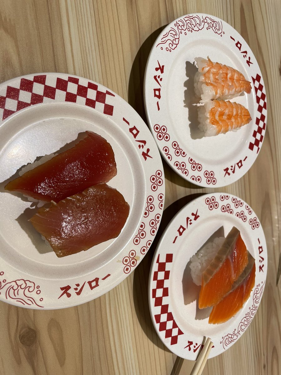 hogeeeee7070's tweet photo. 負けてしまったので弔い寿司 https://t.co/AregX44QUX