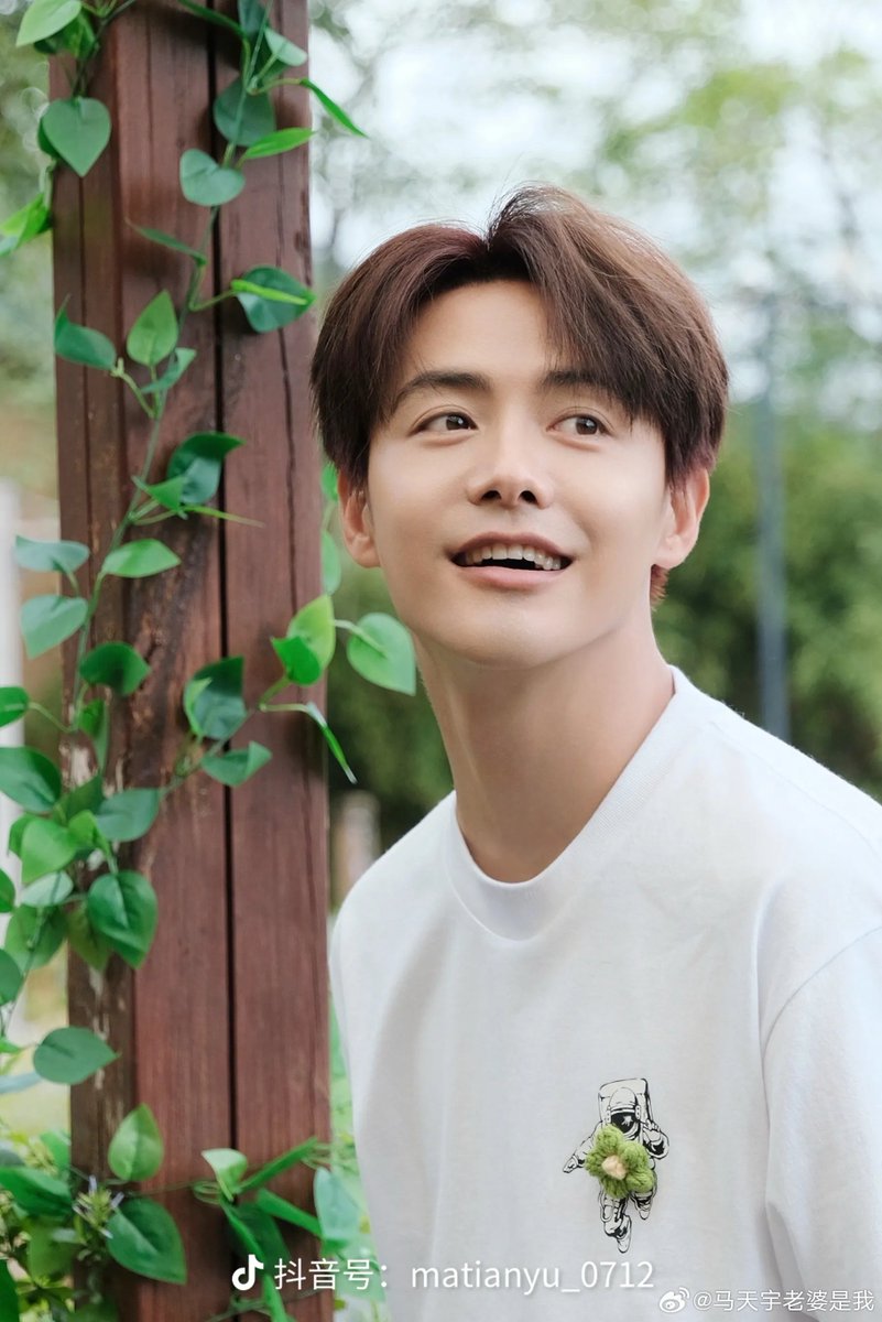 Rayroom4's tweet photo. So cute 🥹💚🥰
#马天宇 #หม่าเทียนอวี่ #MaTianyu https://t.co/g7HRbIEVAz