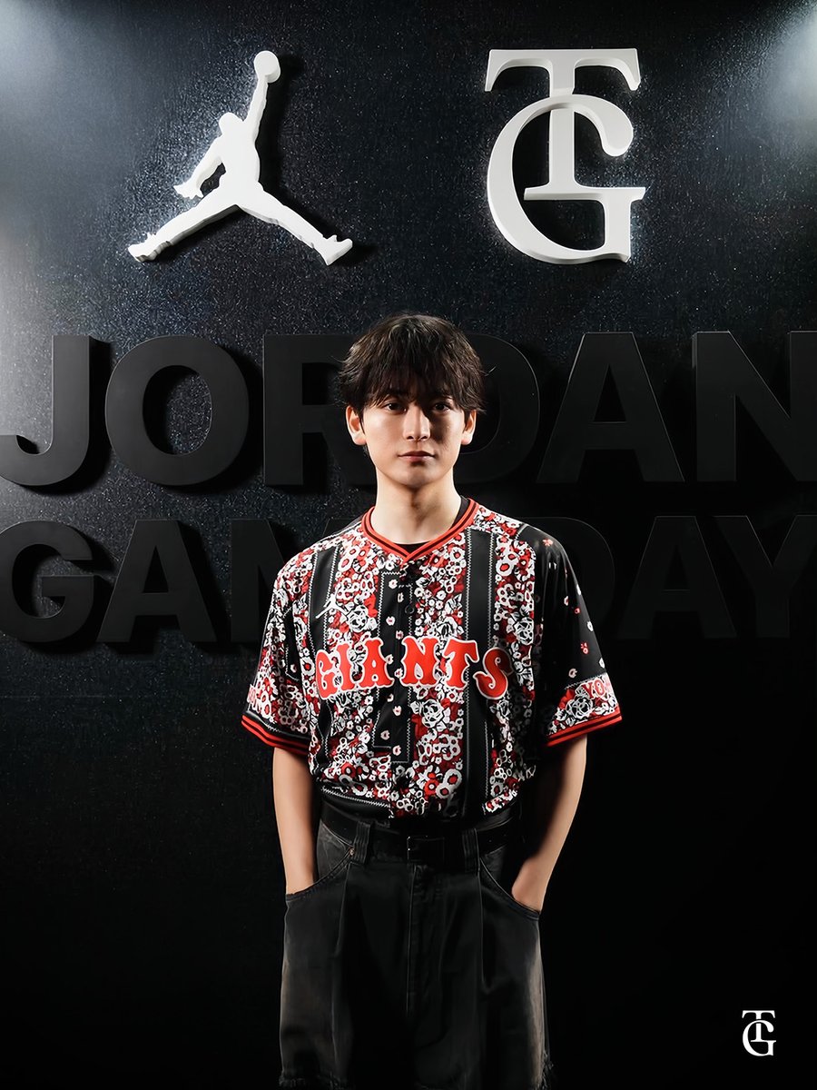 TokyoGiants's tweet photo. 【一軍】巨人 1-2 DeNA

「JORDAN GAME DAY」🌹

#高橋文哉 さんがセレモニアルピッチを務めました✨
https://t.co/f9hj2jrE4s https://t.co/pdof0UYGdt