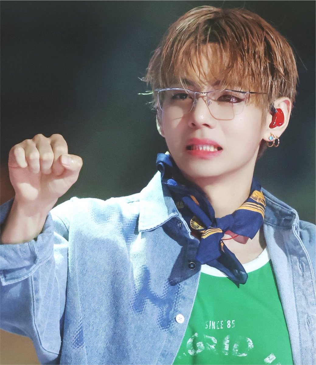 deIicattae's tweet photo. That’s kittae showing his teeth 🐈💗 https://t.co/yIQrrUS3wJ