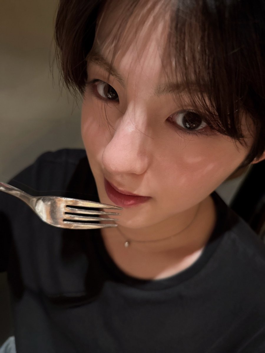 193hirotoo's tweet photo. 最近よくクチパッチに似てるって
言われるけど宣戦布告と捉えてるからな https://t.co/TfShTaQrxX