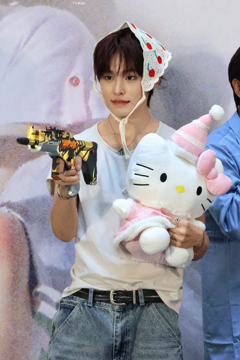 riwuu628's tweet photo. 260802 신기
#리쿠 #リク #RIKU #前田陸 
#NCTWISH #엔시티위시 https://t.co/OYpGAE1Bz3