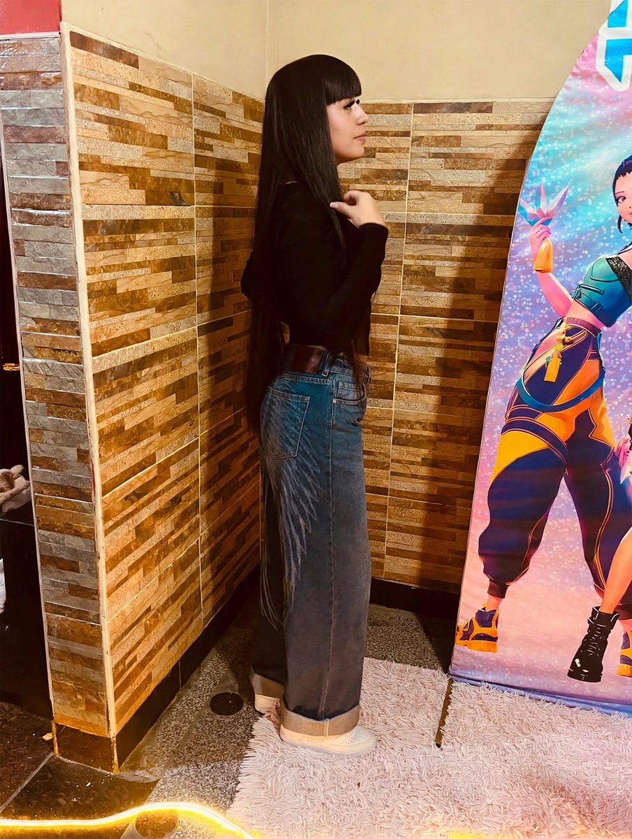 denu1212's tweet photo. Mi pelo😍😍😍 hasta los tobillos no paro https://t.co/t9f7nTAxX9