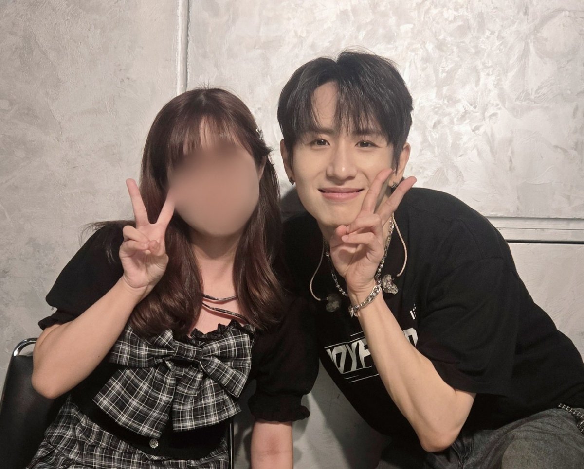 _nmww_'s tweet photo. 오늘도 제일 멋있어 오빠🤍

#BOYFRIEND #보이프랜드 #민우 #ミヌ #MINWOO https://t.co/EZeTEdIBi0