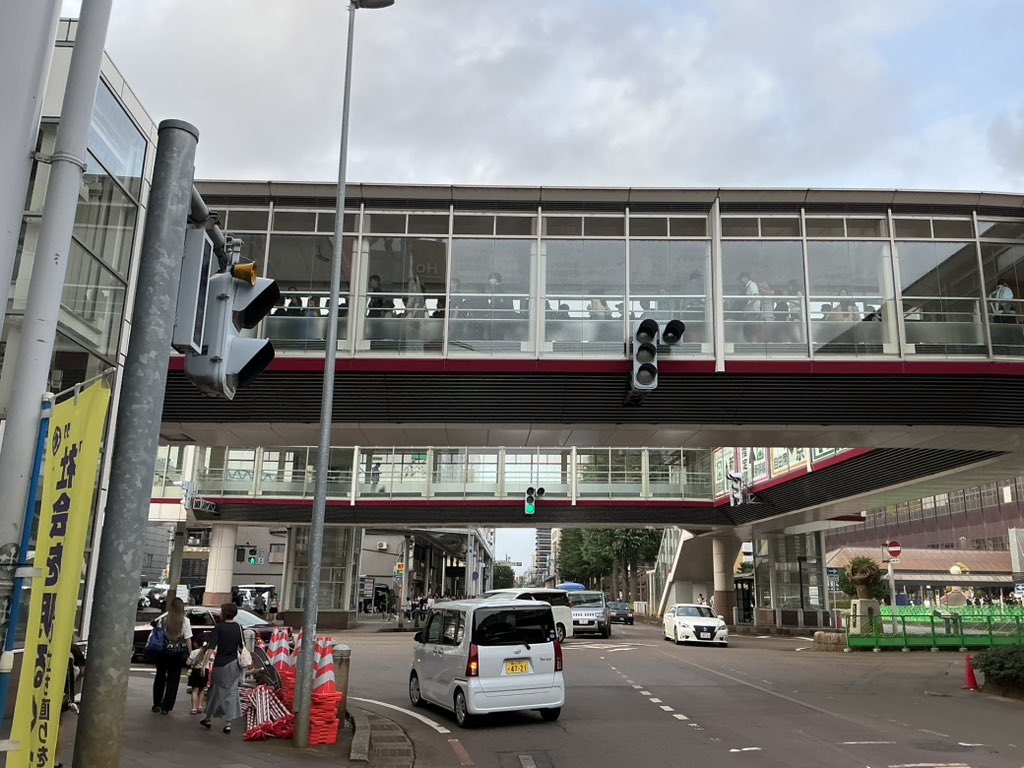 yasuhiro_0710's tweet photo. 5時半現在の長岡駅前

たかが長岡花火で人来過ぎwwwwwwwwww
地味の花火で満足せんのか？wwwwwwwwww
#長岡大花火大会2026 https://t.co/HbNsoIH7mZ