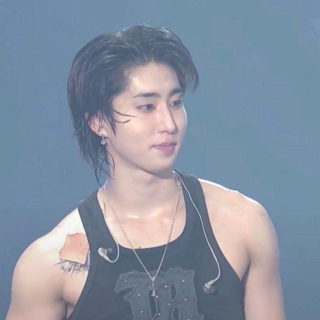 h922js's tweet photo. the tape trying to hide the tattoo https://t.co/4rnoaF4PEF