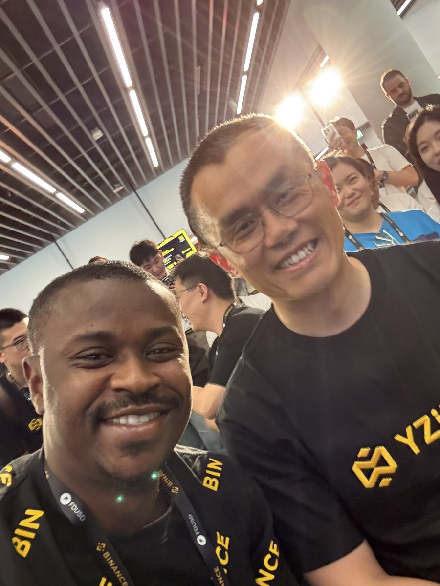 Amoaning_samuel's tweet photo. If you create a meme on BSC and send me majority of the supply 
I won’t send supply to CZ 
I won’t send supply to Giggle academy 
I will burn 70% and 30% for airdrop 
BTW these are the legends behind the world’s first ever super app.. https://t.co/gVJJFGXJRV