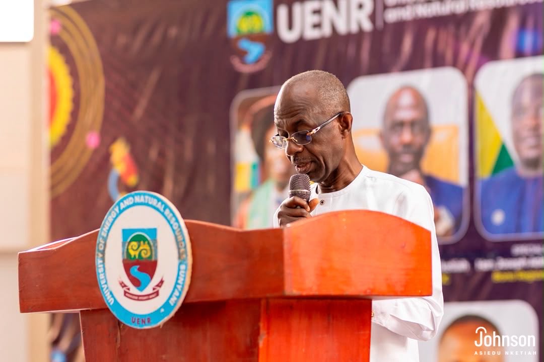 JAsieduNketiah's tweet photo. It was a privilege to serve as Guest of Honour at the 2nd School of Sciences Science Fair at University of Energy and Natural Resources earlier this week. I’m grateful to the faculty and students for the warm welcome, and for showing me once again where Ghana’s prosperity will come from.

It would not just be from our resources but our people. The young researchers I met, who are working on real solutions to food security, healthcare, renewable energy and climate resilience.

The next big discovery could come from right here, and that is worth investing in.

#JAN #UENR #ScienceFair #Ghana