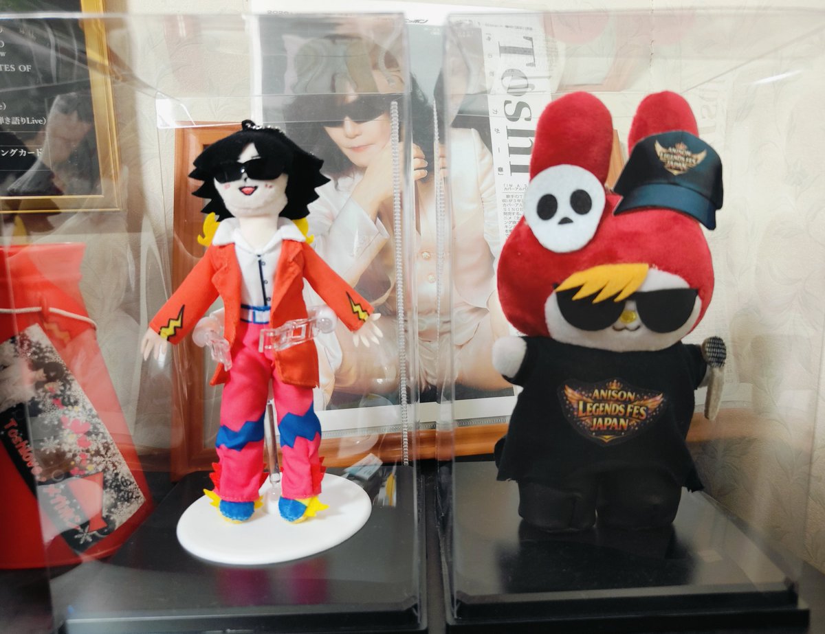 dondokodorii's tweet photo. 今日キャンドゥ行ってディスプレイケース追加で買って来たー😆
メロちゃんとブチかませとしくん、二人並べたらサイズ感も良きで可愛い💕
お部屋がまた一段と華やかになって嬉しいなぁ〜😂🌸
#Toshl #龍玄とし https://t.co/1kdoVf5swP