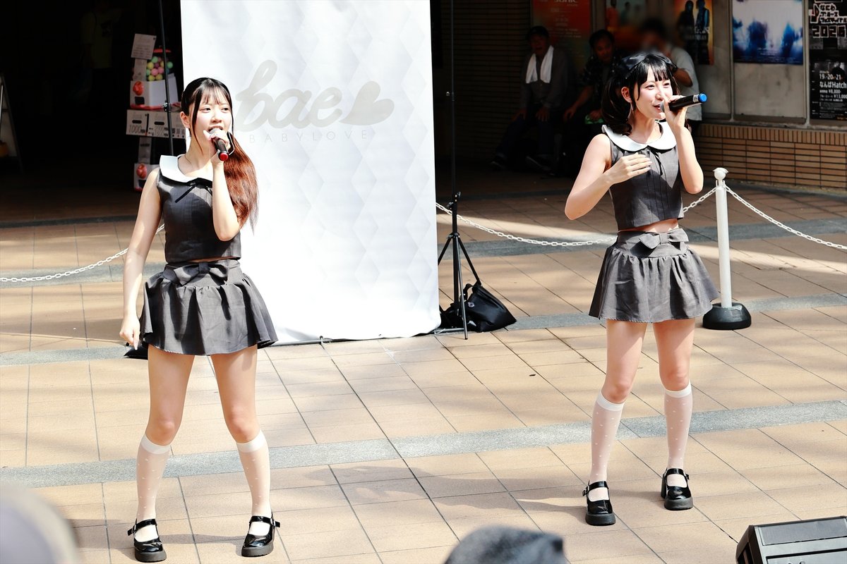 yuzolive's tweet photo. 2026年7月26日 湊町リバープレイス
Urahara vol.48 1部
関西拠点ガールズアイドルグループ
Bae<3(ベイビーラブ)
RIKAちゃん🏷️
MEGUちゃん🤍
先日の堺東Goith以来の再会でした~♬
#bae3
#ベイビーラブ
#りー起きて
#MEGU https://t.co/Uh3qsnQ3Rt