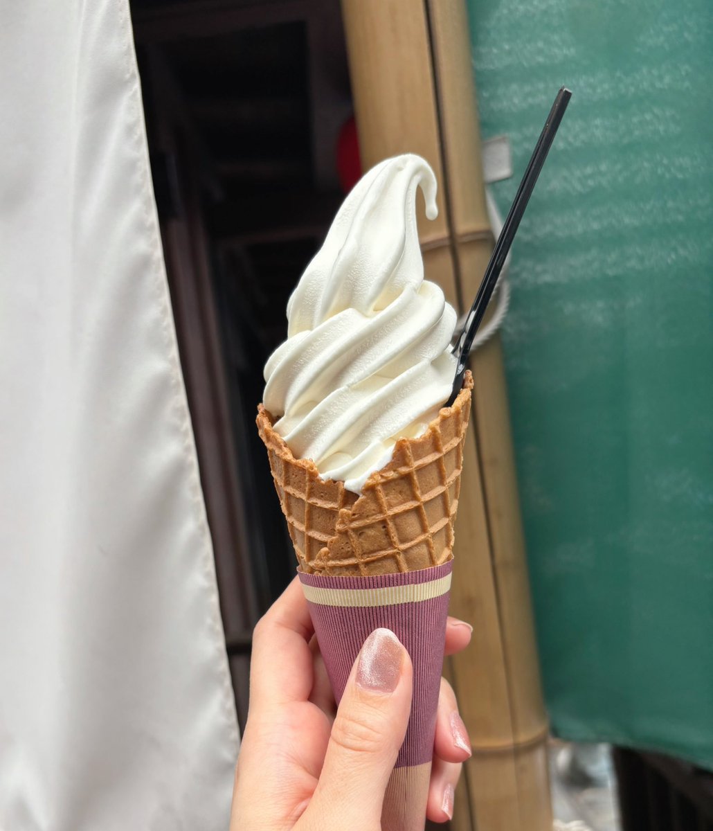 akairinga's tweet photo. 最近食べたアイスたち。
秋葉原にあるあきばちさんのはちみつソフトが特に美味しかった！（2枚目） https://t.co/z44hMxq062