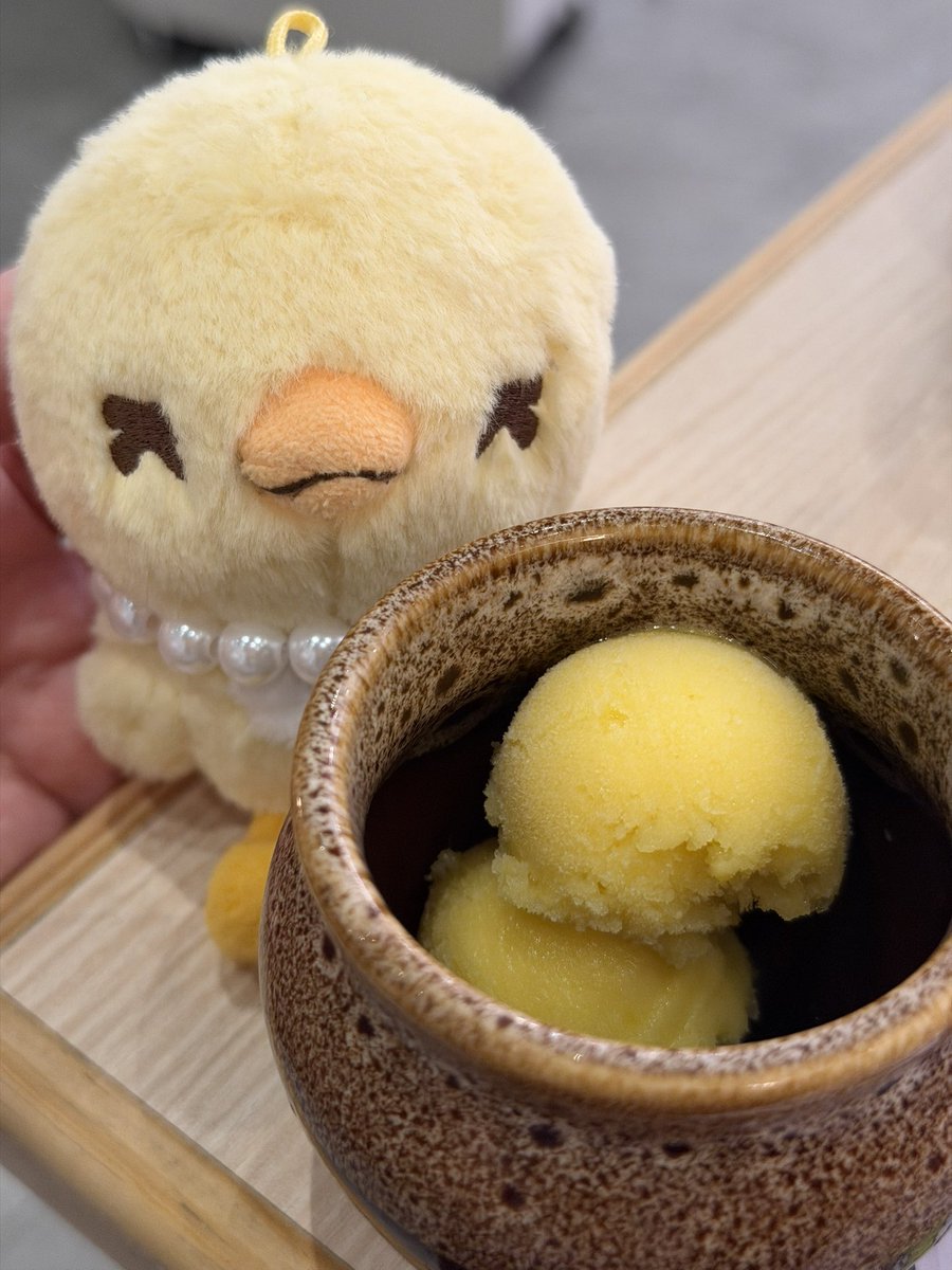 kimleeplay's tweet photo. โมโม่เอาเนื้อเด่กมาทำไอติม ???? ได้ลง ????? ยายเกือบตักผิดด้วยซ้ำ เห็นกลมบ๊อกเหมือนกัน ไอติมรสโออารี ม่ายยยยยยยยยย 😭😭😭😭😭😭😭😭😭😭😭😭😭😭😭😭😭😭😭😭😭😭😭😭😭😭😭😭😭😭😭😭 https://t.co/PPvQV1EFON