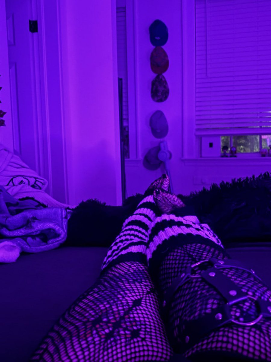 ChelseaMixxx's tweet photo. a voice that does wicked things to you https://t.co/t7dwHmVmgs