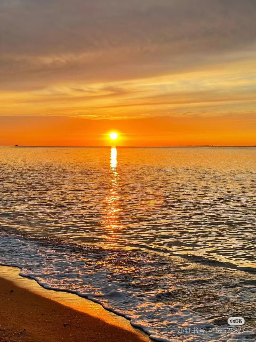 SheilaSwavely's tweet photo. Just wrapped up a spontaneous day trip to the lakeside, the fresh air and sunset views hit different ， https://t.co/NChpYKDK3J