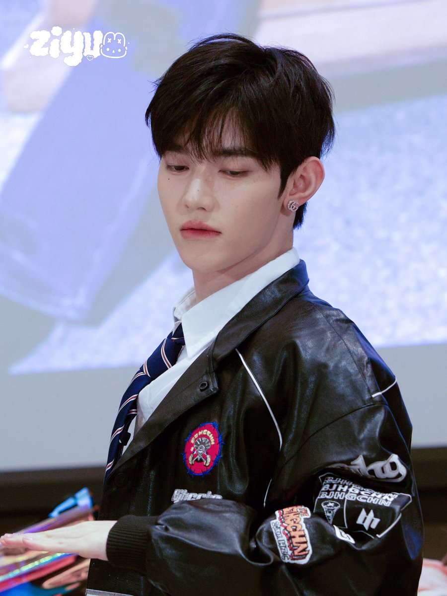 ziijyuu_'s tweet photo. 260727

BAD

#장하오 #ZHANGHAO
#And2ble #앤더블 https://t.co/047vNrSPlR
