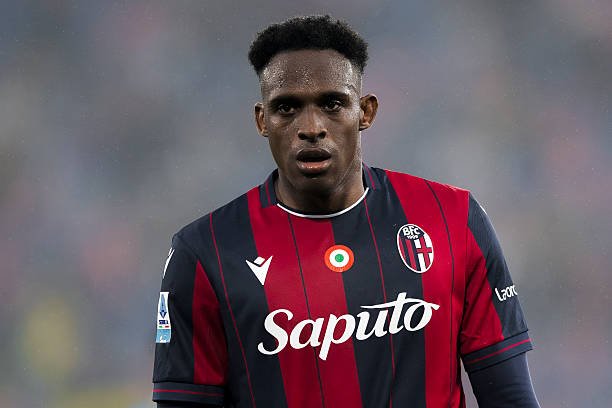 Jvntss247's tweet photo. 📌 𝐉𝐔𝐕𝐄𝐍𝐓𝐔𝐒 𝐔𝐏𝐃𝐀𝐓𝐄 📝

@NicoSchira 🗞 | John Lucumí memprioritaskan #Juventus, tetapi negosiasi dengan #Bologna masih terkendala selisih harga €17 juta dan €25 juta. Sementara dua klub Premier League dan dua klub Turki juga meminati sang bek. 🇨🇴💣❗ https://t.co/NwgWCLUcmn