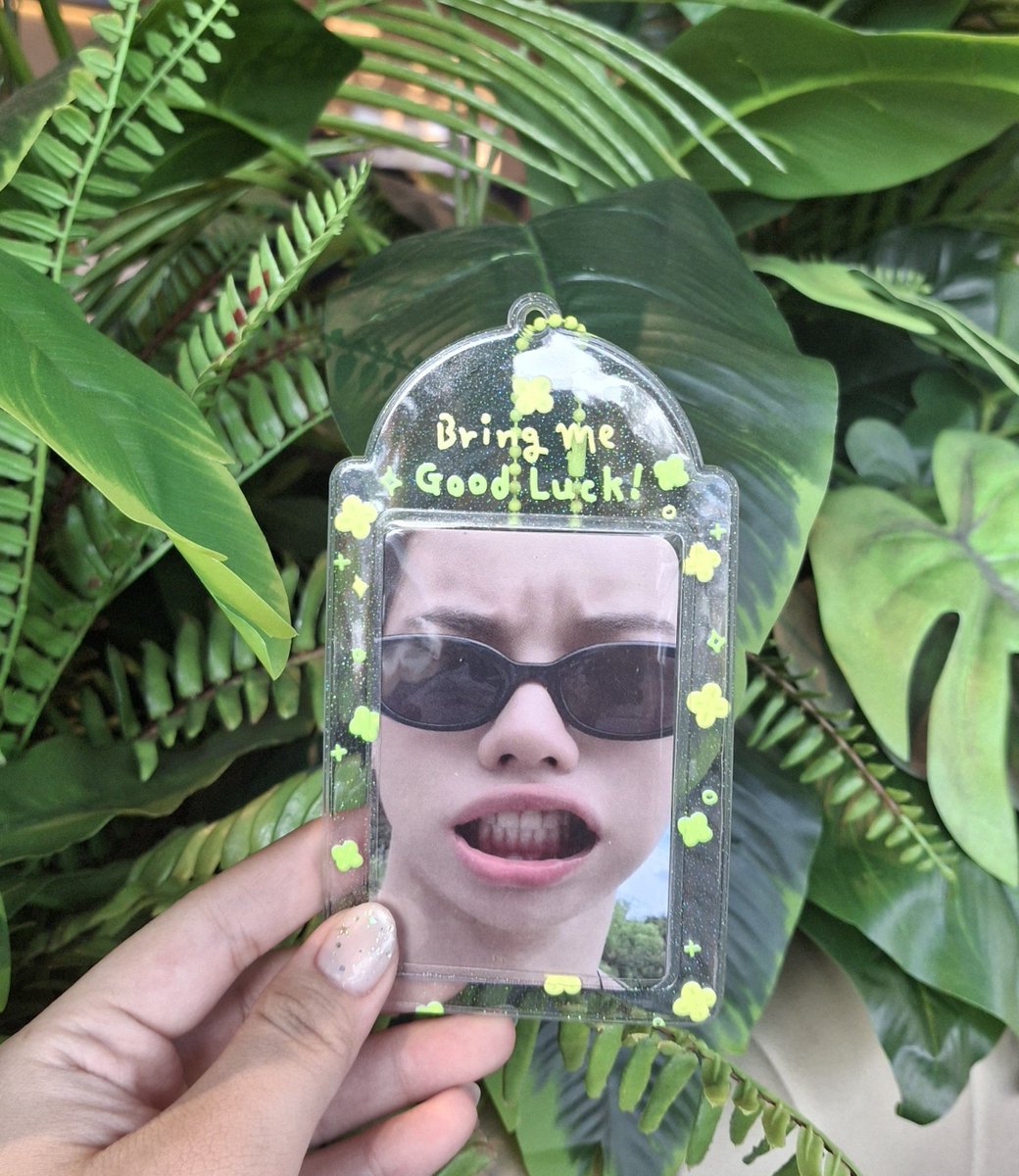 aainochikara's tweet photo. Bawa cyg cygku jalan jalan dulu my lucky charm 🍀✨️ https://t.co/fYchIoYGvq