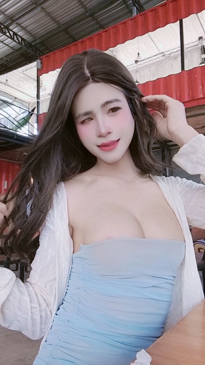 🥰 tweet media