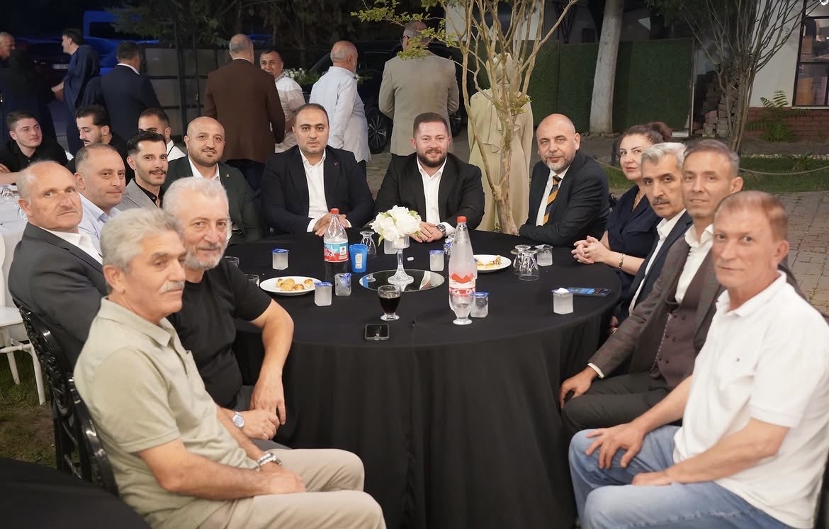 akgencbursa16's tweet photo. Orhangazi İlçe Gençlik Kolları Başkan Vekilimiz Yekda Turgut ve Esranur Aytaş’ın düğün cemiyetine İl Gençlik Kolları Başkanımız Furkan Akın ve Kıymetli Protokolümüz ile birlikte katıldık.

Mutluluklar diliyoruz. https://t.co/51rVUlqGEM