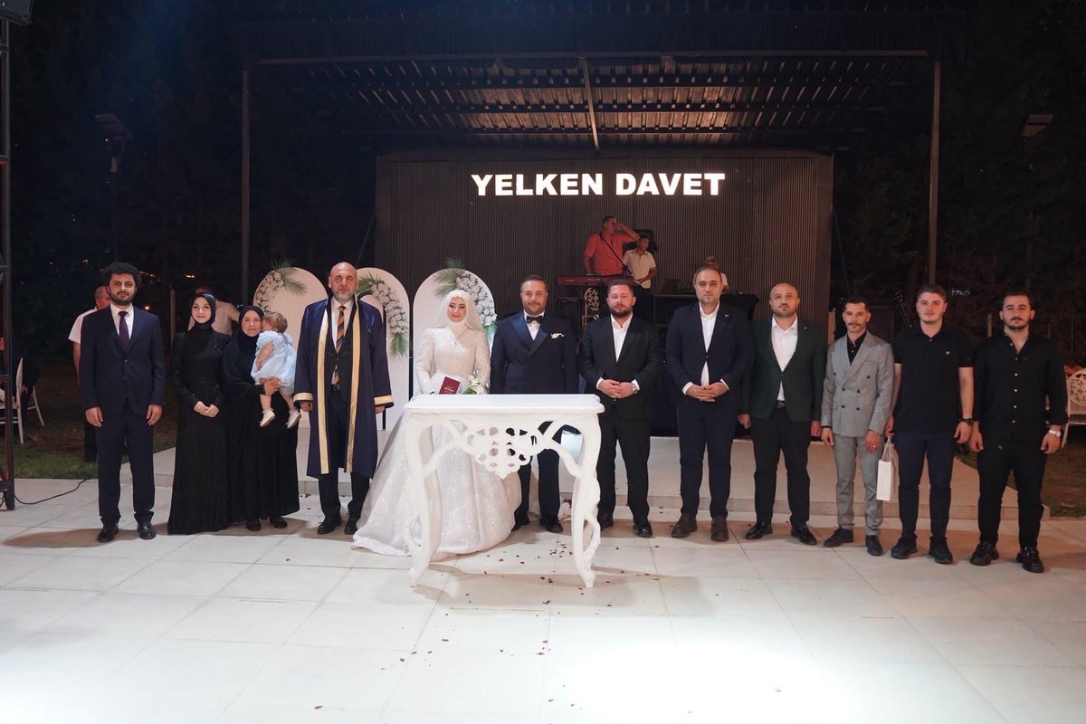 akgencbursa16's tweet photo. Orhangazi İlçe Gençlik Kolları Başkan Vekilimiz Yekda Turgut ve Esranur Aytaş’ın düğün cemiyetine İl Gençlik Kolları Başkanımız Furkan Akın ve Kıymetli Protokolümüz ile birlikte katıldık.

Mutluluklar diliyoruz. https://t.co/51rVUlqGEM