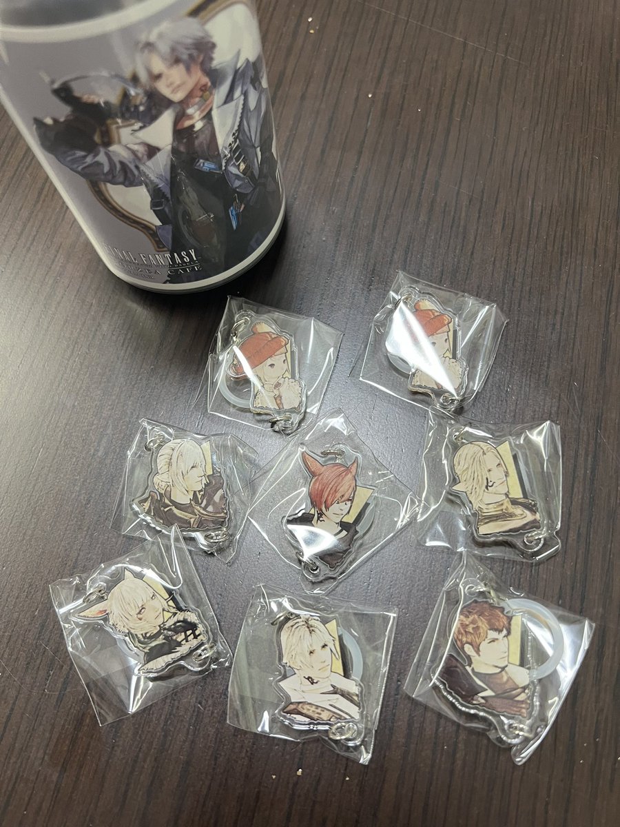 takezo0025's tweet photo. ガチャは双子出なかったけど
8個目でやっとグ・ラハ氏が…！
ラベル缶は… https://t.co/VzGnIB1iD8
