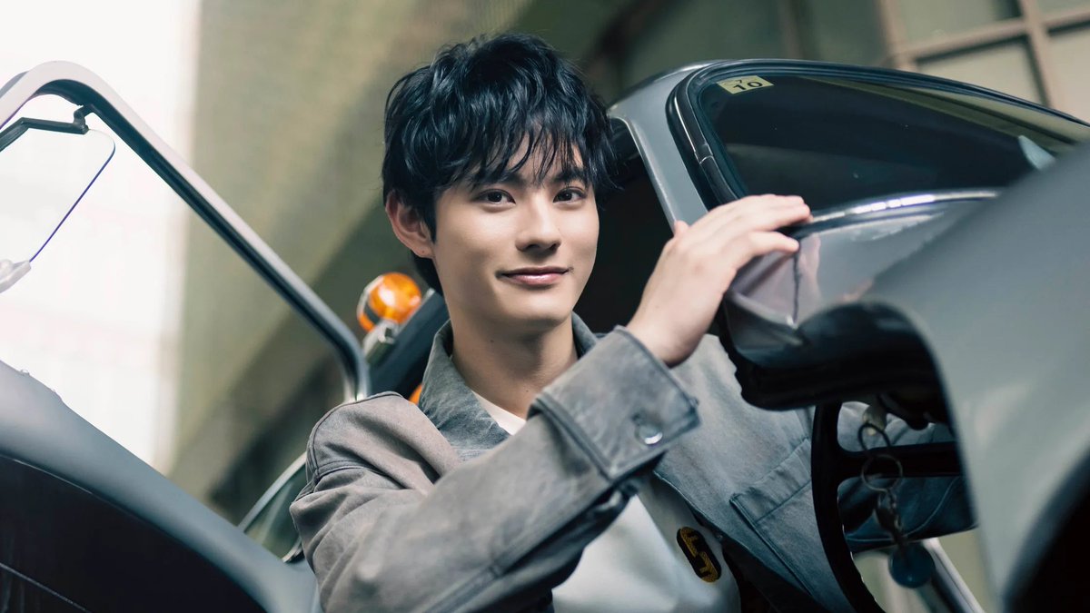 GQJAPAN's tweet photo. 「これは、“クレヨンしんちゃん”ですね！」と、言いながら、前田さんが近づいたのは、スバル「360」。

▼#愛車の履歴書──Vol79. #前田拳太郎 さん（番外・後編）
https://t.co/HO8F8BN3vD https://t.co/F3u4CvC6Sc