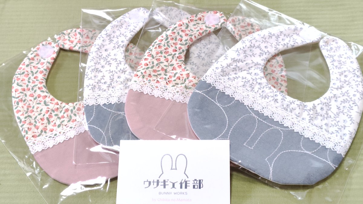 gentle92429's tweet photo. 💖うさぎ用スタイをリピートしました！裏面がおねしょシーツでできているので、水分が胸に染みなくとても助かります。

ウサギ工作部@usakou_jp
チビ太のママ太さんのスタイ
(@piccolocibi )

いっちゃんの食事事情
誤嚥防止の為、けっこう水分量の多い流動食です。
なので、スタイが欠かせません✨ https://t.co/ZqwXvvb4EG
