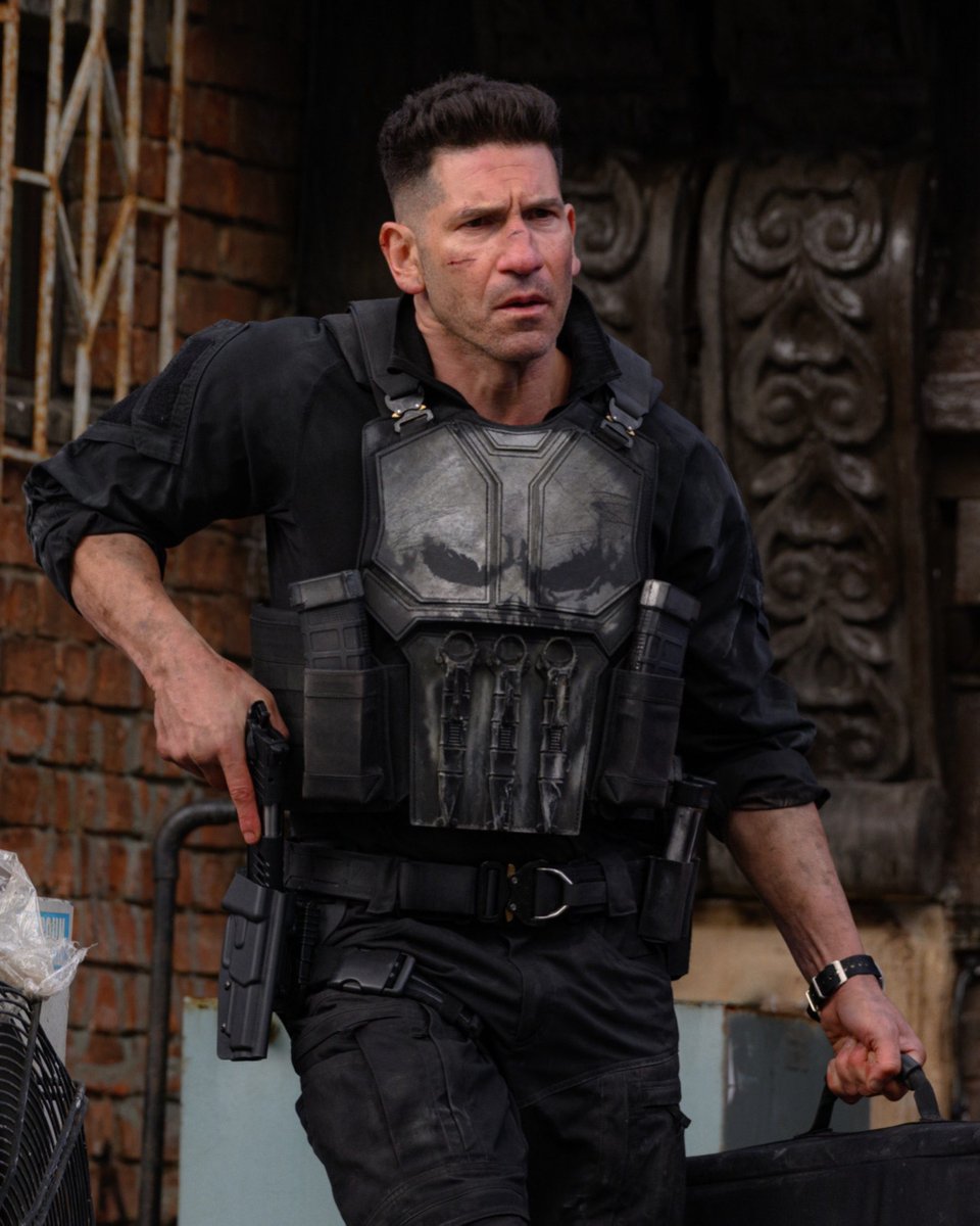 CHOVEsz's tweet photo. Peter and Frank Castle had the strongest dynamic of any MCU team-up Peter’s had. Their conflicting morals gave every interaction genuine tension and made their scenes stand out. https://t.co/6bP1saRuE6