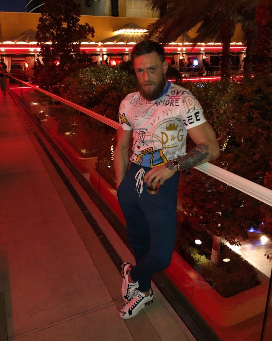 inbred_MMA's tweet photo. MMA fans are comparing Medic with prime Conor McGregor…

are we serious 🧐 https://t.co/de02mYBiIn