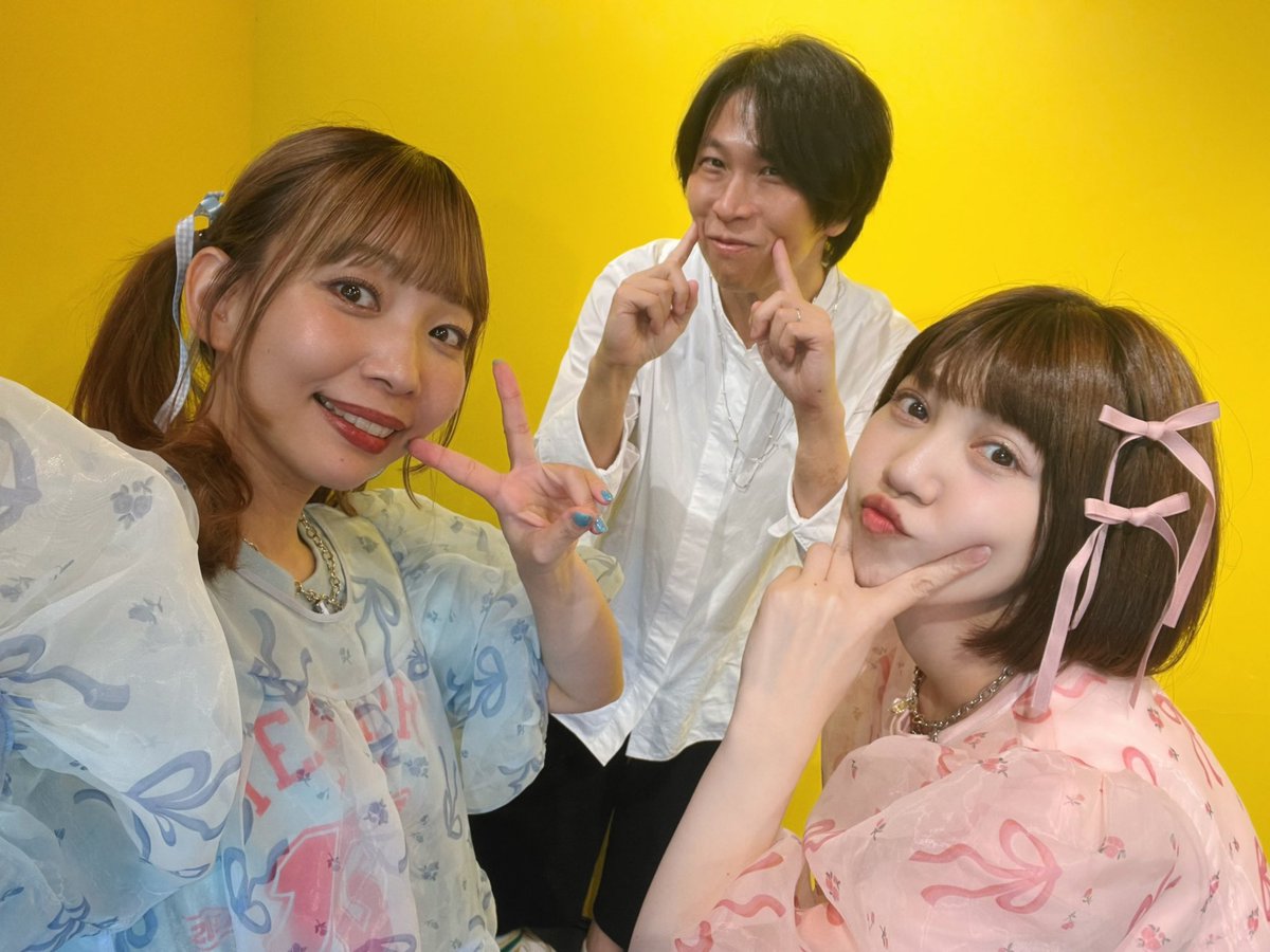 UFK_YesHappy's tweet photo. 二日間短冊CDリリースイベントありがとうございました✨たくさんの方にCDゲットしてもらえて嬉しかったです❣️みんなありがとう♡たくさん聴いてね☺️

哲人さんとのコラボも楽しかった〜😆また一緒に踊りましょうね🩰

新曲「I Saw The Light」がたくさんの人に愛される曲になりますように🎋💫

サ https://t.co/sG6RtyVZmw