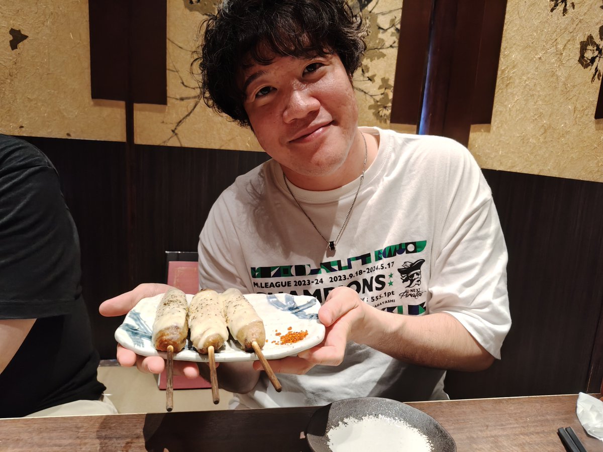 1d_136's tweet photo. つくねさん、つくねだよ
つくね、つくねさんだよ https://t.co/yGjTNGhf7r