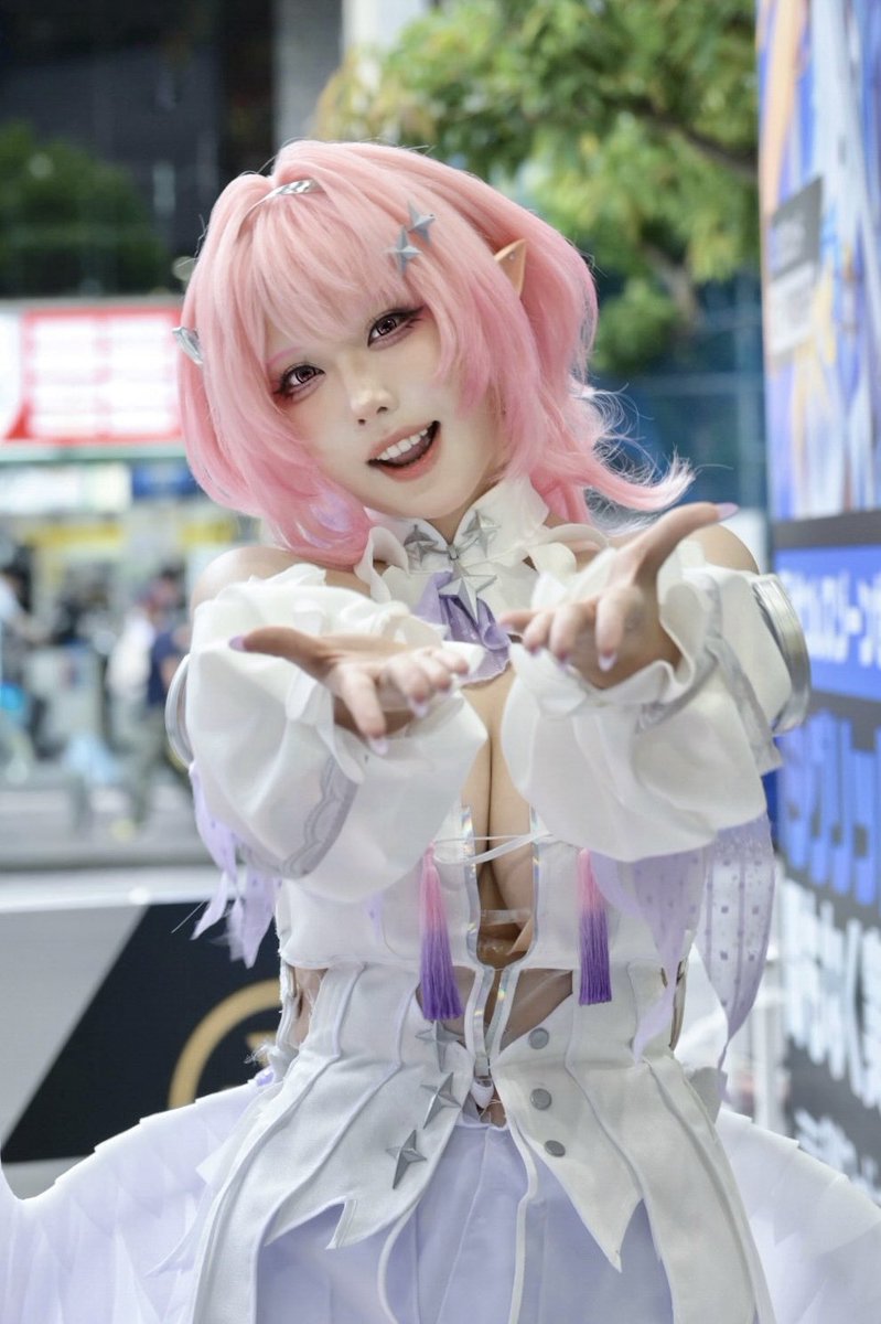 kinkoma2's tweet photo. 【7/31  ゼンゼロ2周年記念オフラインイベント ＠ベルサール秋葉原】②

character：レミエール
model：菌烨tako さん ( @Takomayuyi ）

ファンサの神と化したレミエール✨

#ゼンゼロ2周年   
#ゼンゼロ記念イベント https://t.co/OJj1nh50Ib