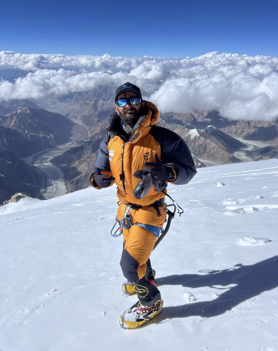 sajid_sadpara's tweet photo. One of the darkest day for whole mountaineering https://t.co/WSzqMztWdo in peace all beautiful souls specially NimsDai a great mountaineering legend .my condolences to all family members of broad peak fallen heros .

#broadpeak💔 https://t.co/3S4ro3P5PJ