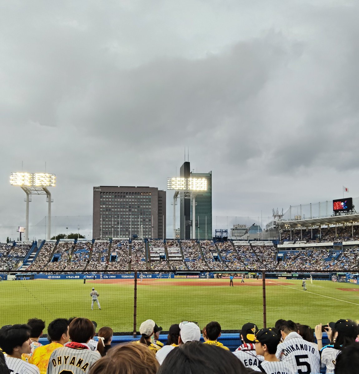 eieipenguin's tweet photo. 現地三連敗中なんで頼みます。雨降らないといいな。 https://t.co/ywuX07NOrr