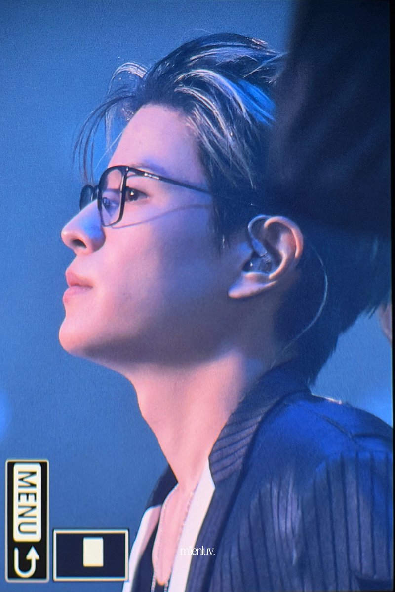 GOLDENSEUNGS's tweet photo. HE IS OUT THERE PLANNING TO MAKE US SUFFER STOP THIS MADNESS SEUNGMIN? https://t.co/fhh9IGPdTo