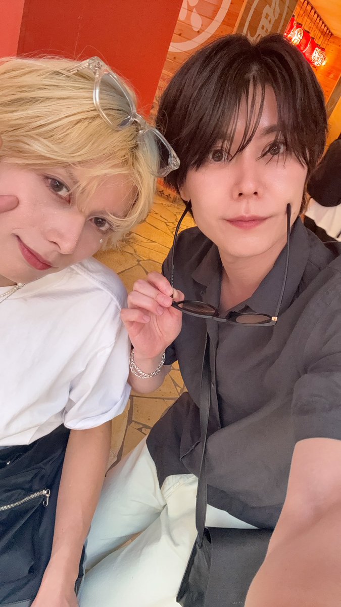 BLACKIRIS_hiro's tweet photo. 大阪二日目ありがとうございました😊

大阪の盛り上がりはいつも最高だね！
楽しかったー！！！！

そしてしおぴおめでとう🎊 https://t.co/lvH20mA5d5