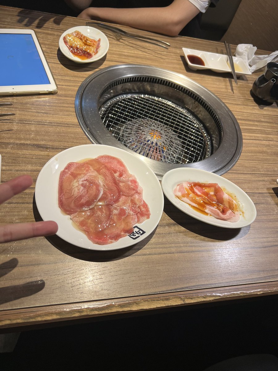 Pome172's tweet photo. にくにくにくーー！！ https://t.co/rf93k3chQM