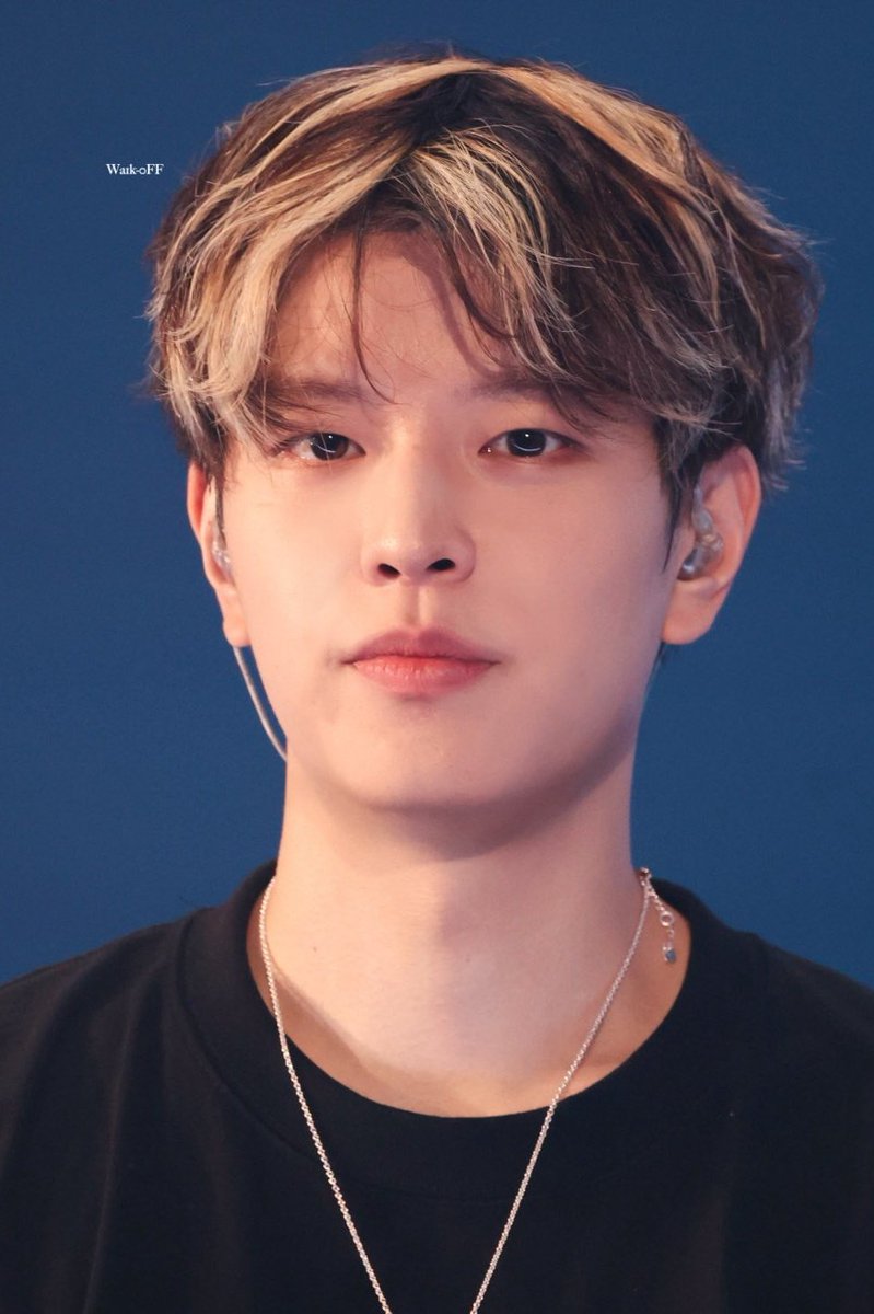 lovingseungmini's tweet photo. the prettiest forehead goes to...KIM SEUNGMIN!🥺💙
260801                                    260802 https://t.co/JpA2k9nQMG
