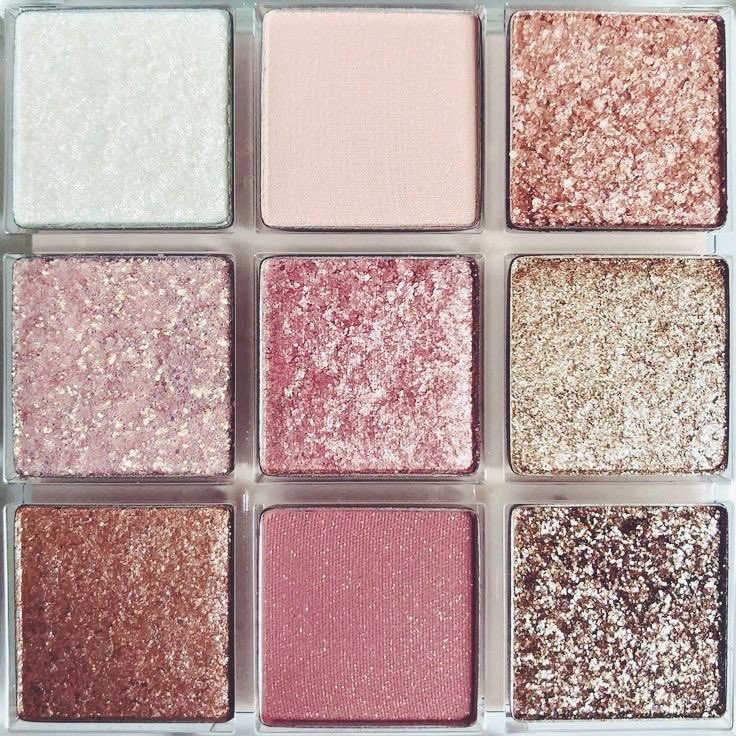 maostupid's tweet photo. how does pinterest see me?

• makeup palette
• flower
• sea
• dress

Фьёка мы один человек?)))) https://t.co/YLwQCz8Jbu