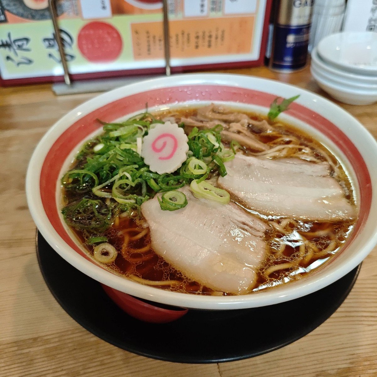 utatane_desu4's tweet photo. 中華そば at 中村商店 高槻本店

たまにはこーいうのもいいもんだ。。。ごちそうさまでした  #毎日がラーメン https://t.co/LtLEoPMkyt https://t.co/DzrmxD1sUD