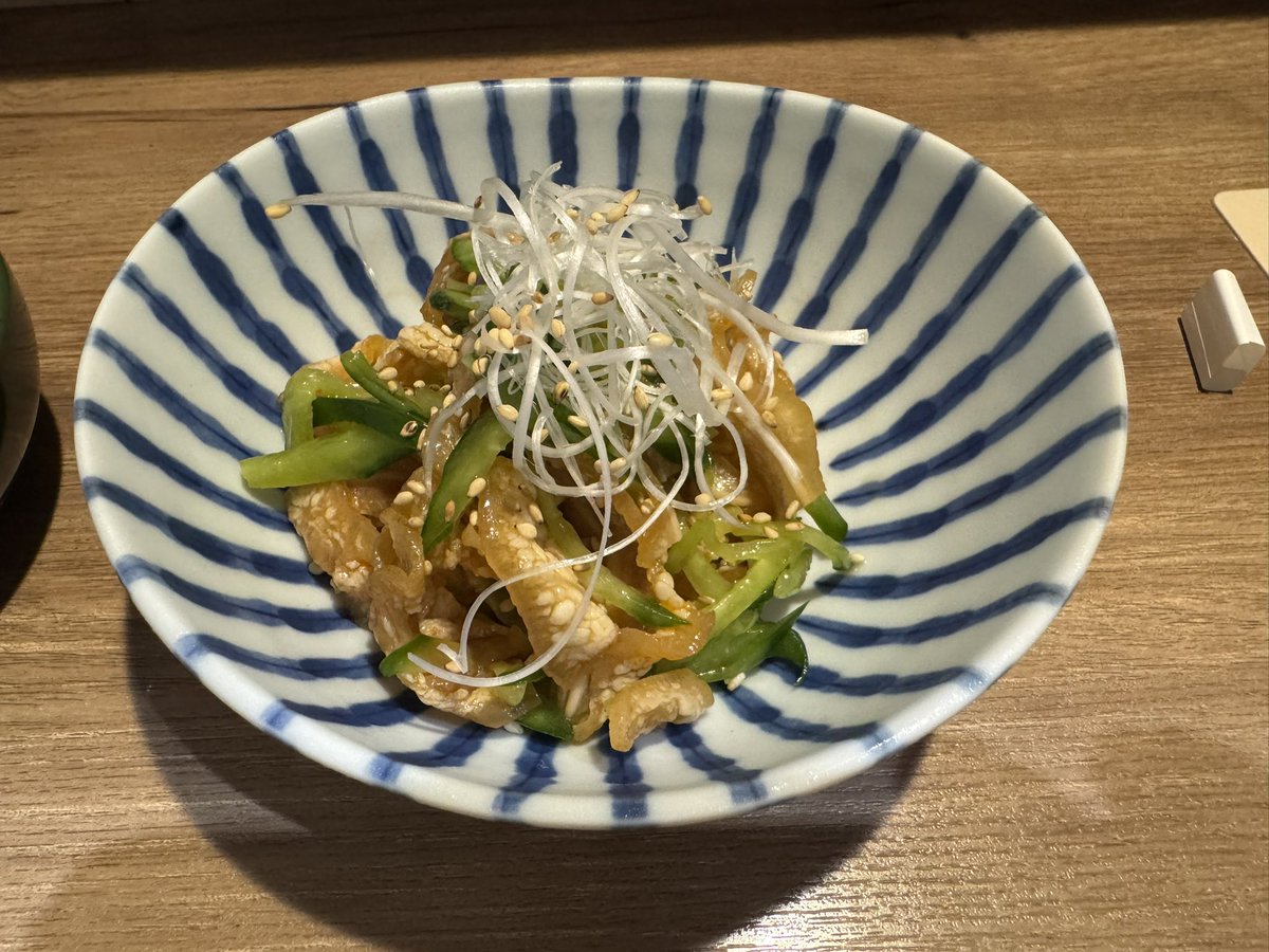 td05h's tweet photo. 近所に出来たとんかつ泡盛凪というお店に行ってきた。
#とんかつ泡盛凪 https://t.co/pAvlBRCma0