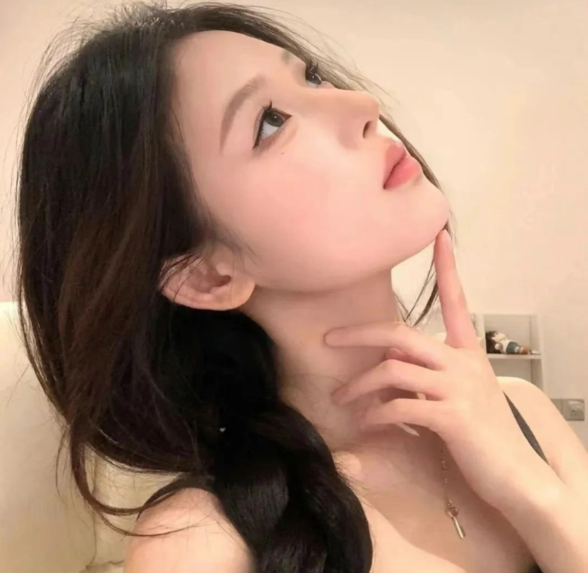 I_Xvision's tweet photo. Đang ngồi "thẫn thờ" nạp lại năng lượng sau một buổi sáng chạy deadline. Mọi người đã ăn trưa và nghỉ ngơi chưa nè?
#middaybreak #lunchbreak #dailycheckin #recharge #workingday https://t.co/iwYEA3JFW8