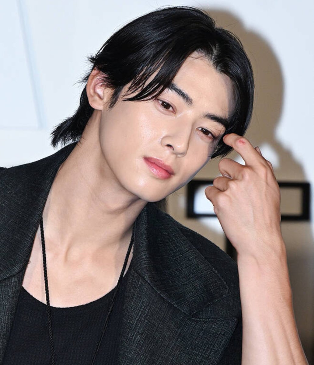 EunwoosDays's tweet photo. D-178
Day 371
#CHAEUNWOO #차은우 #이동민  
2026.08.02 https://t.co/4qsSwK7XsZ
