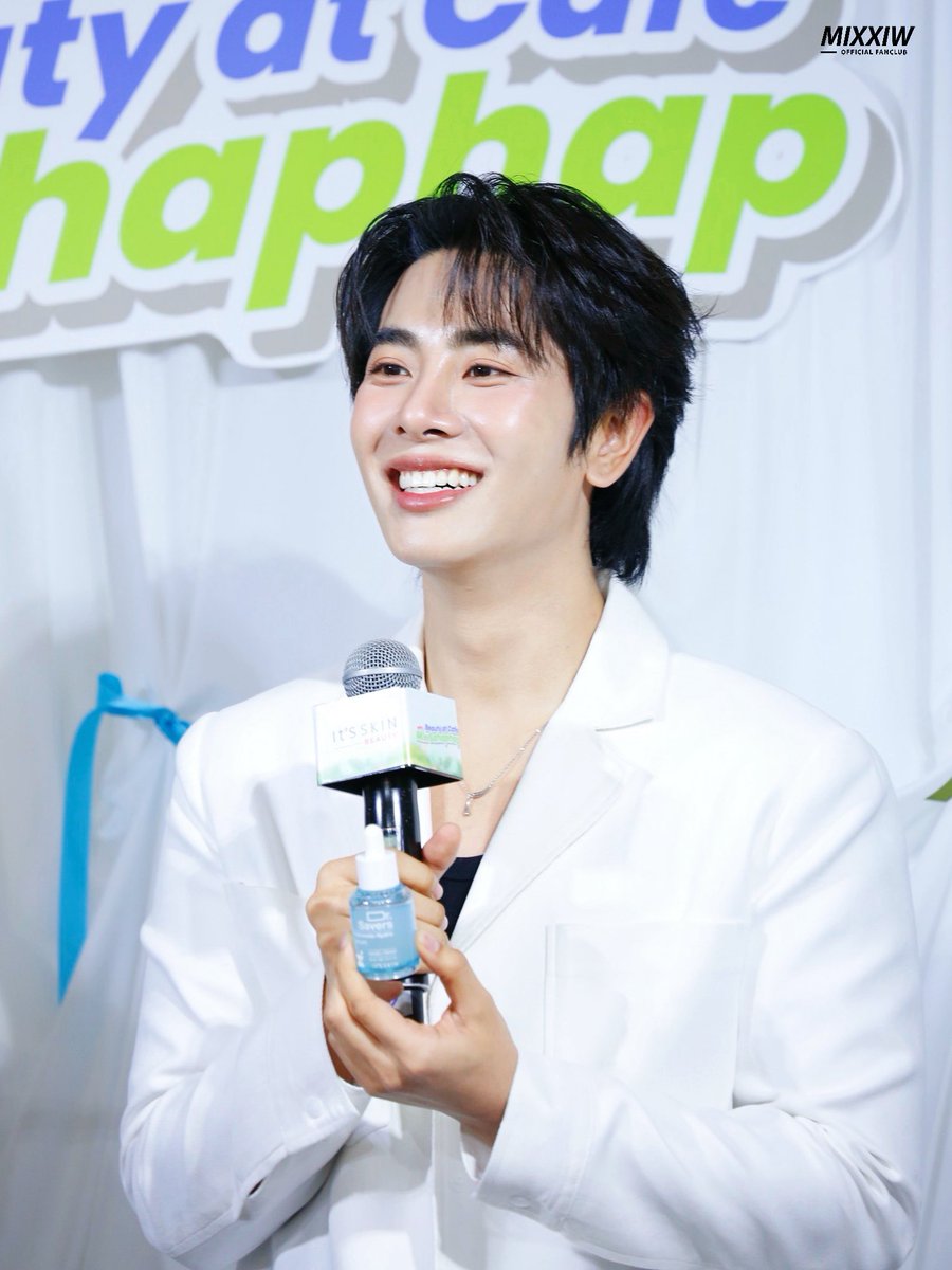 MixOfficialFC's tweet photo. It’S SKIN Beauty at Café with Mix Sahaphap 🫧🩵

@wixxiws #mixxiw ♡ 
𖥦 #ITSSKINxMixCafe https://t.co/FGInSN62vA