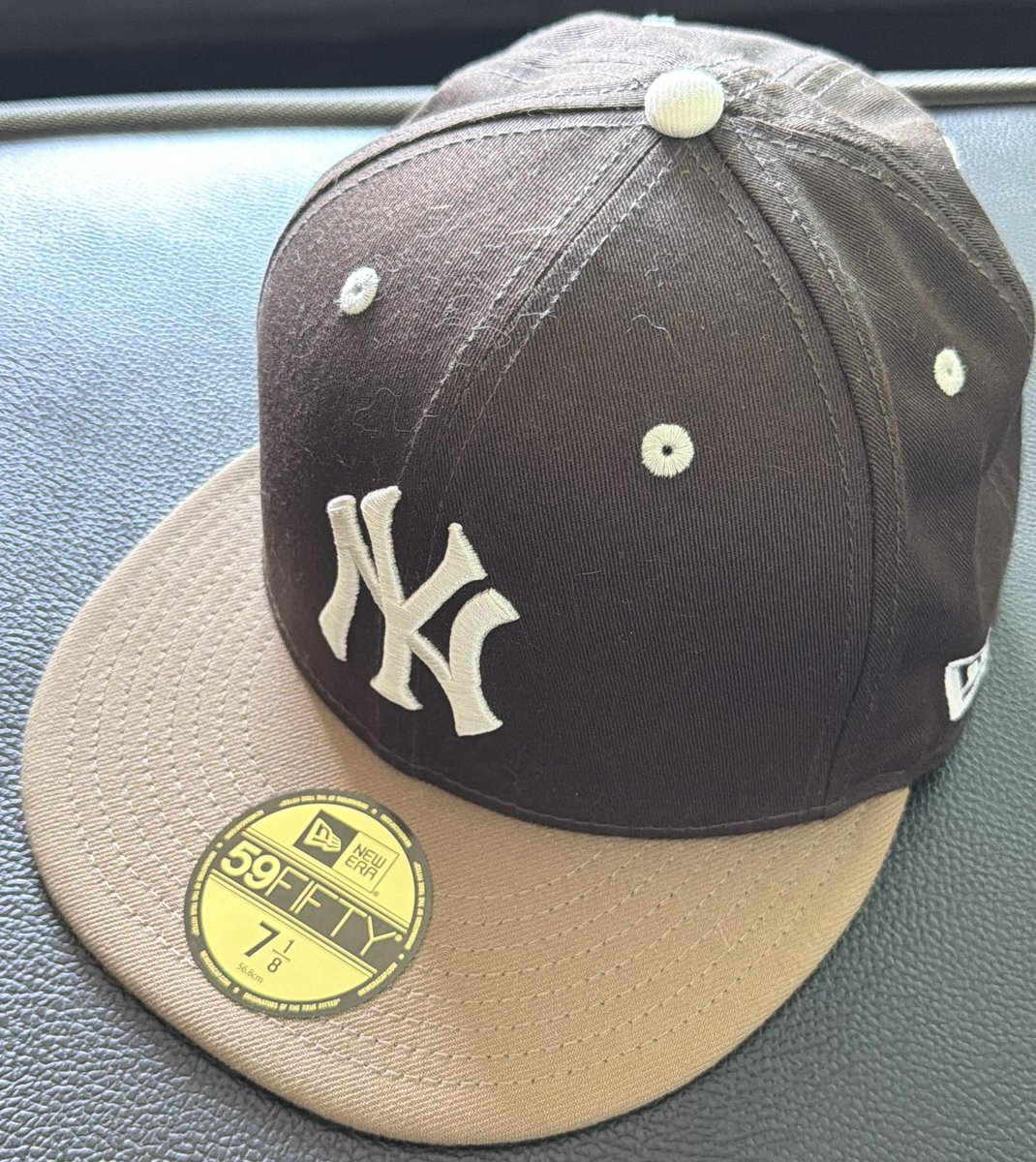 mickey_snx's tweet photo. New Era หมวกรุ่น 59Fifty Pack
size 7 1/8 (56.8)
ซื้อมา 1,462-. ใหม่มากมาก
-850 free shipping kaa
#หมวกnewera #NewEra #หมวก #ส่งต่อ #ส่งต่อเสื้อผ้ามือสอง #เสื้อผ้ามือสองสภาพดี #RIIZE #ส่งต่อหมวก https://t.co/oOkAeI92Yd